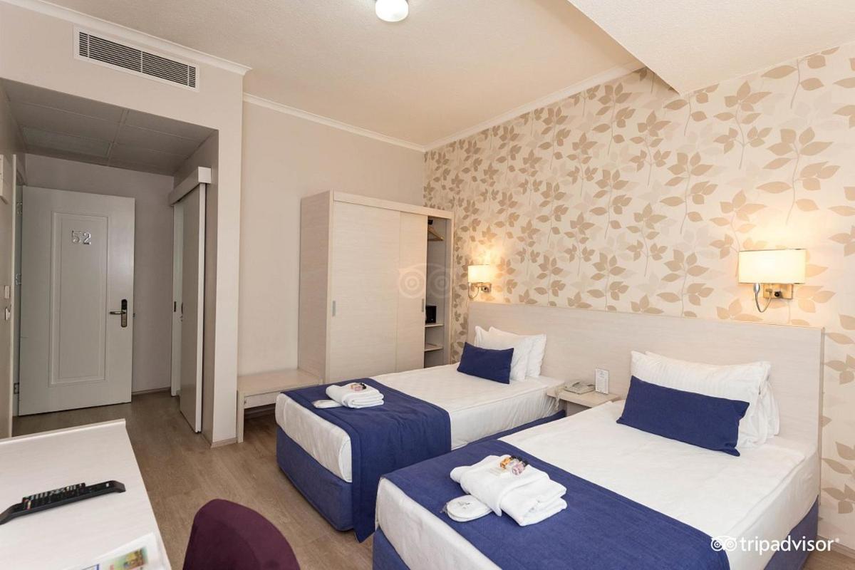 Hotel Walk In 3*