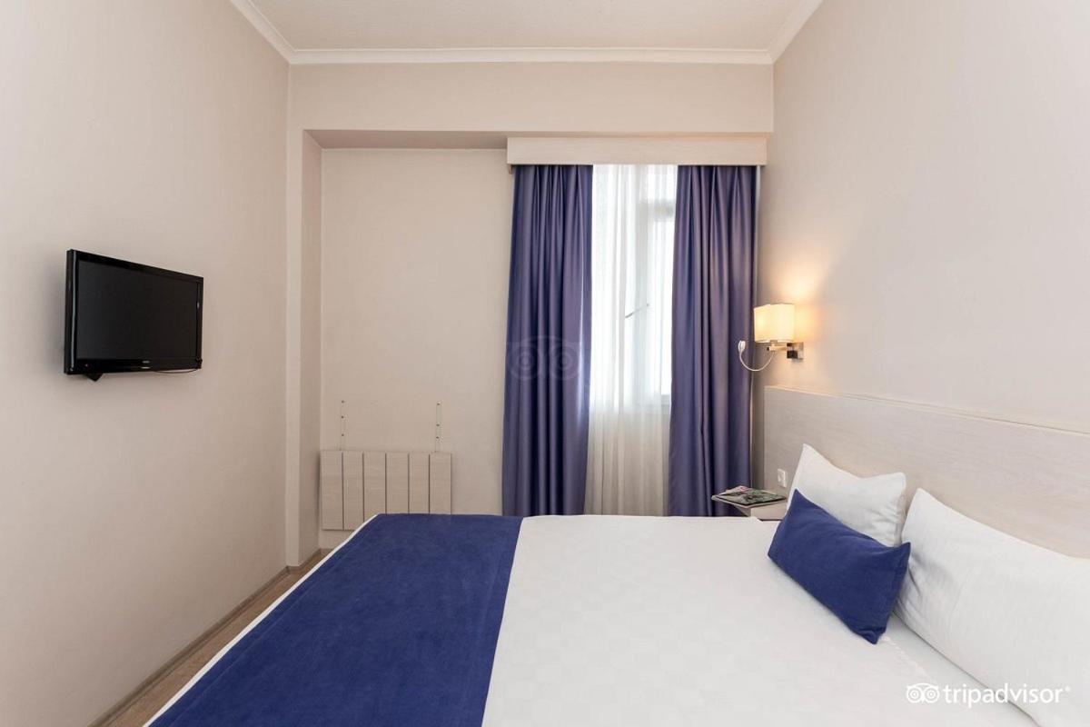 Hotel Walk In 3*